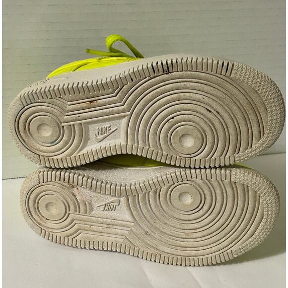 NIKE Toddler Air Force 1 Neon Yellow Sneakers-Patent Leather-Size 9C - Picture 7 of 7
